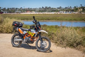 Picture of SE-4030 Hurricane Backpack mounted as a tail pack on a KTM 690